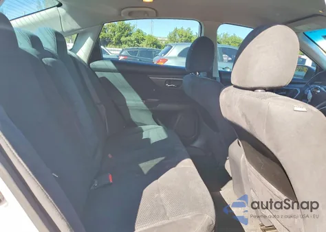 2015 Nissan Altima 2.5 из США, поврежденный, VIN 1N4AL3APXFC106901